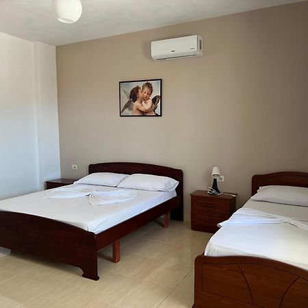 Tomi Apartments Sarandë Eksteriør bilde